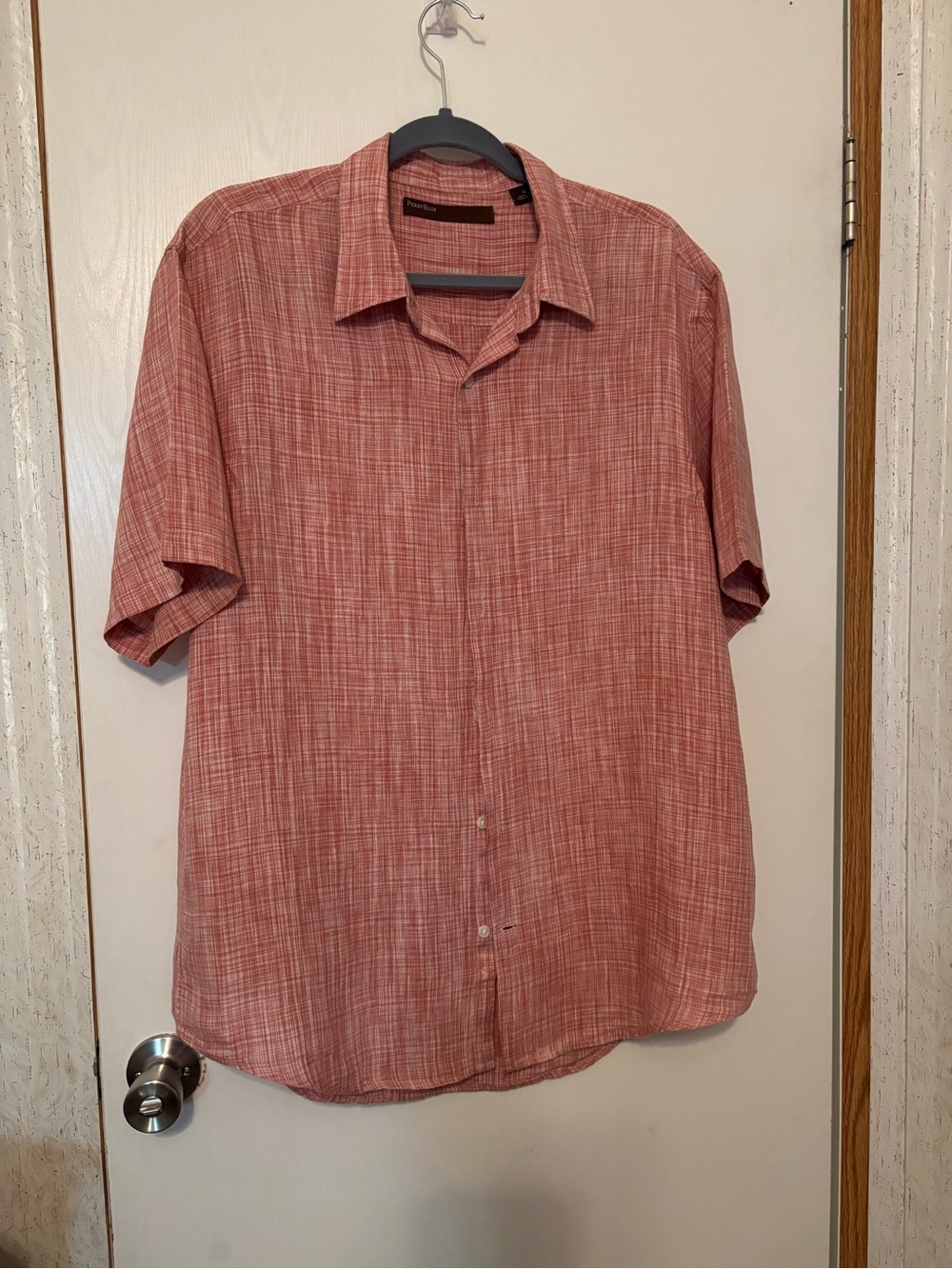 Perry Ellis Short-Sleeve Button-Down Shirt in Coral Red